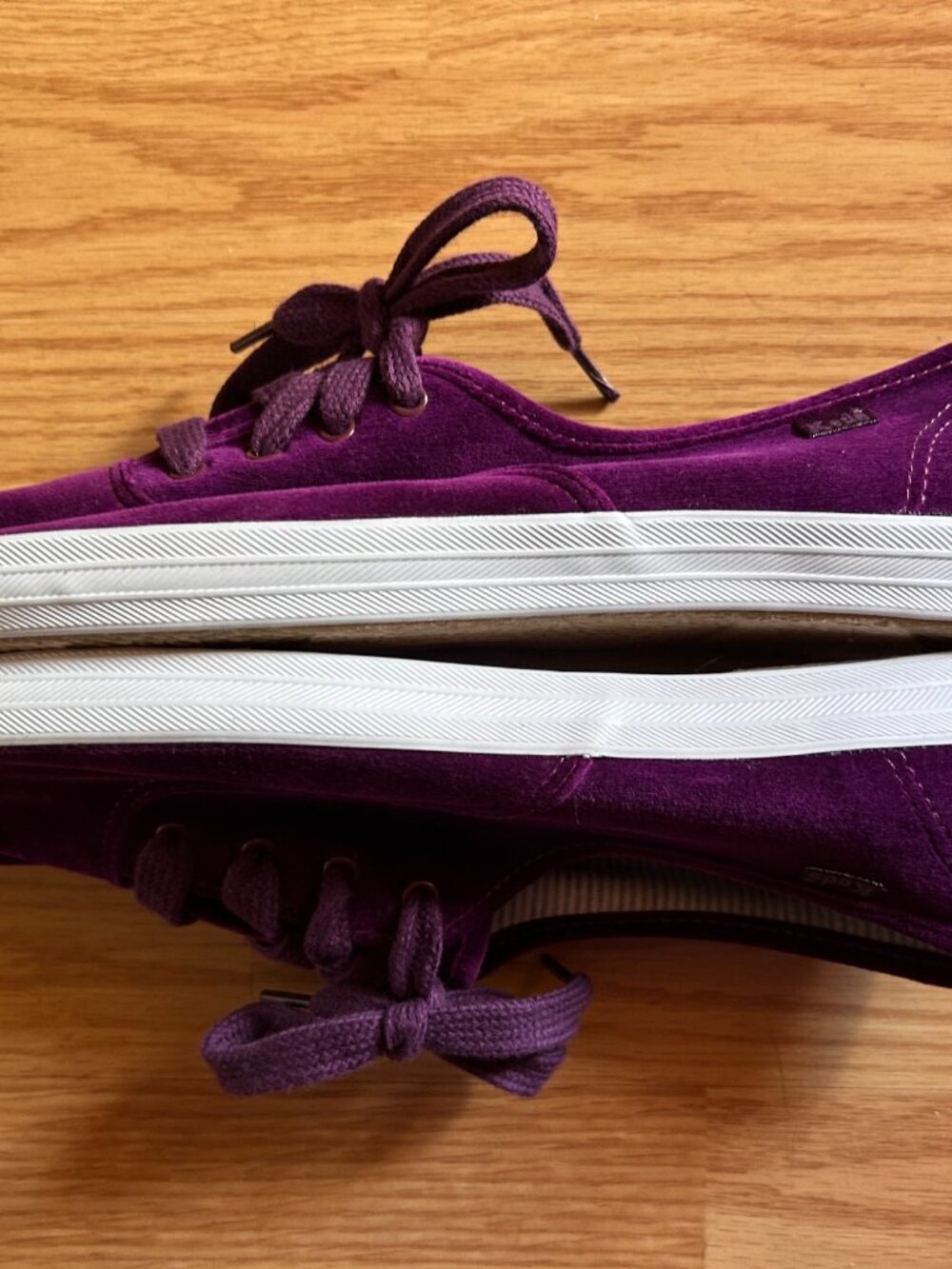 NEW Keds Purple/Plum Velvet Lace-Up Sneakers Women’s Size 10, no tags, no box - Picture 4 of 7